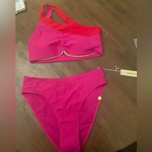 Brand New Never Worn Super Cute Summersalt Asymmetrical Bikini